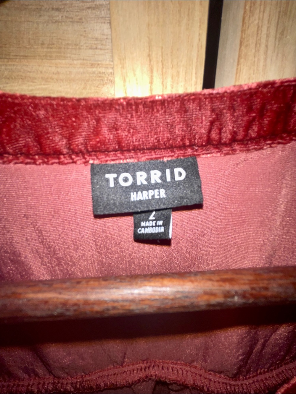 Torrid Harper Deep Rust Crushed Velvet V-Neck Long Sleeve Top Size 2 Fall Ready - Picture 3 of 10